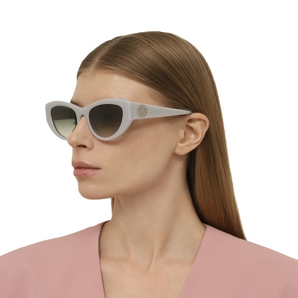 Alexander McQueen 0377S 004 23
